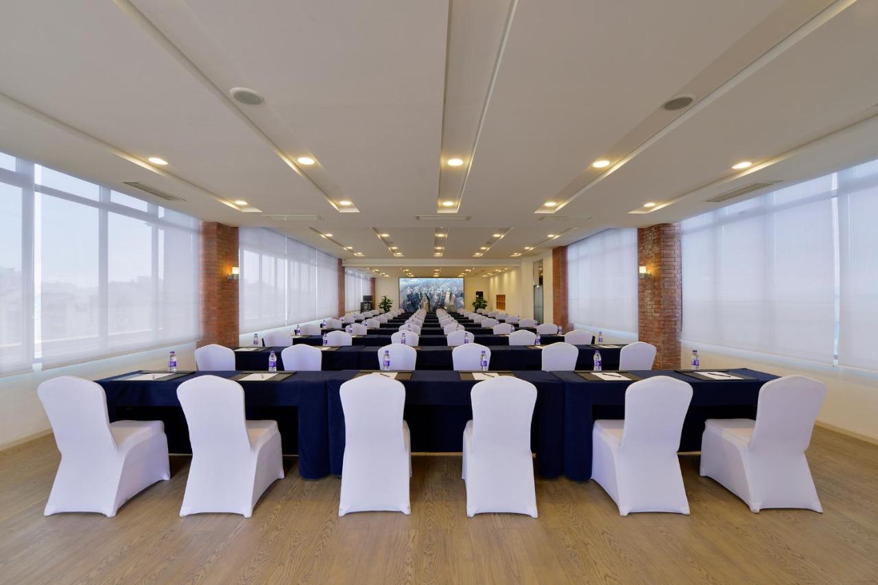 Jinmao Hotel Xi'An Downtown Экстерьер фото